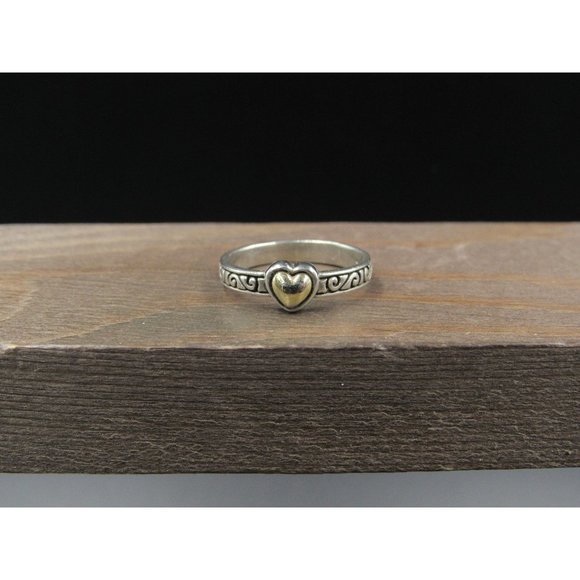 Size 7 Sterling Silver Fancy Gold Heart Scrolled Band Ring - Picture 1 of 7
